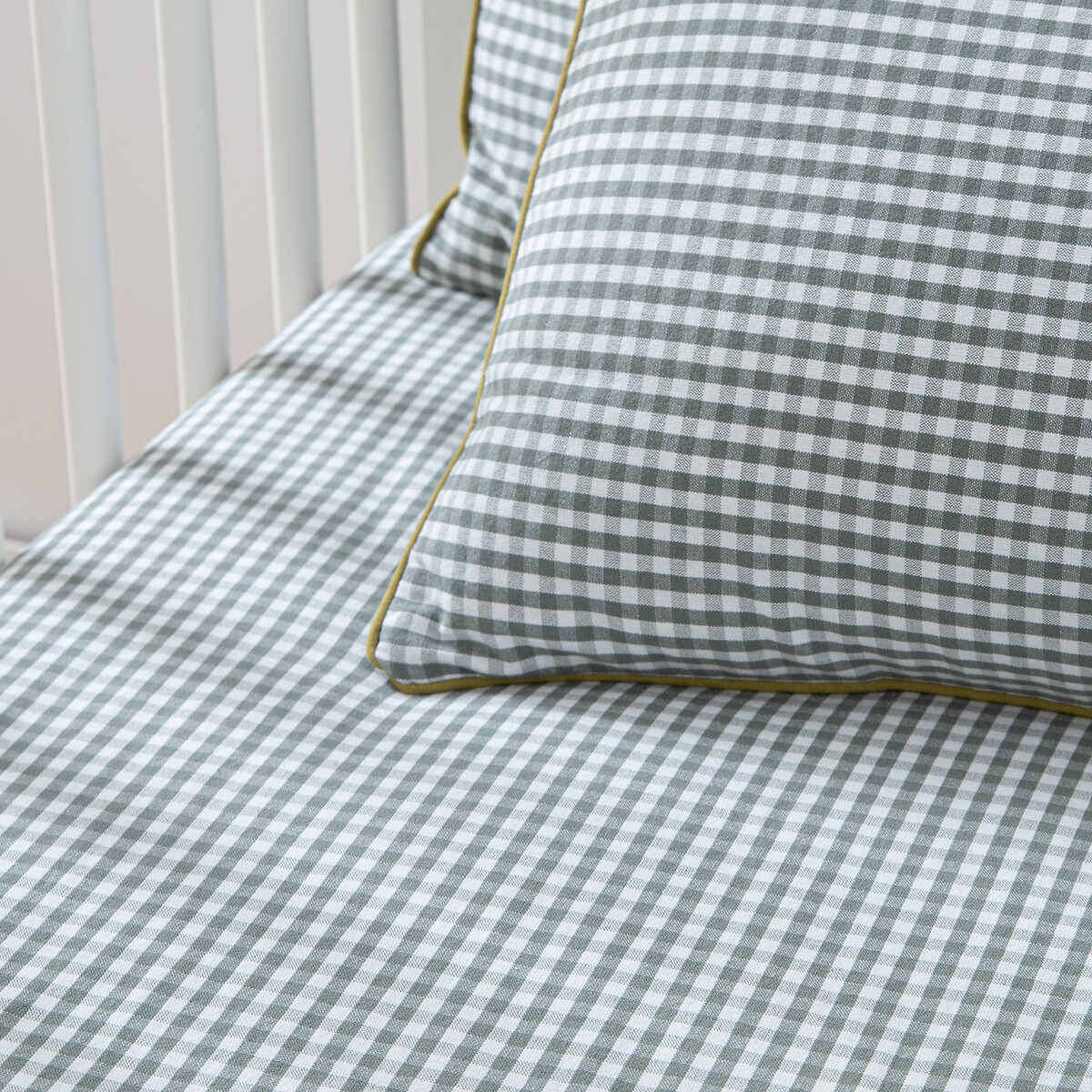 Baby's Tiny Vichy Fitted Sheet in Cotton, 17cm Flap green gingham, LA REDOUTE INTERIEURS