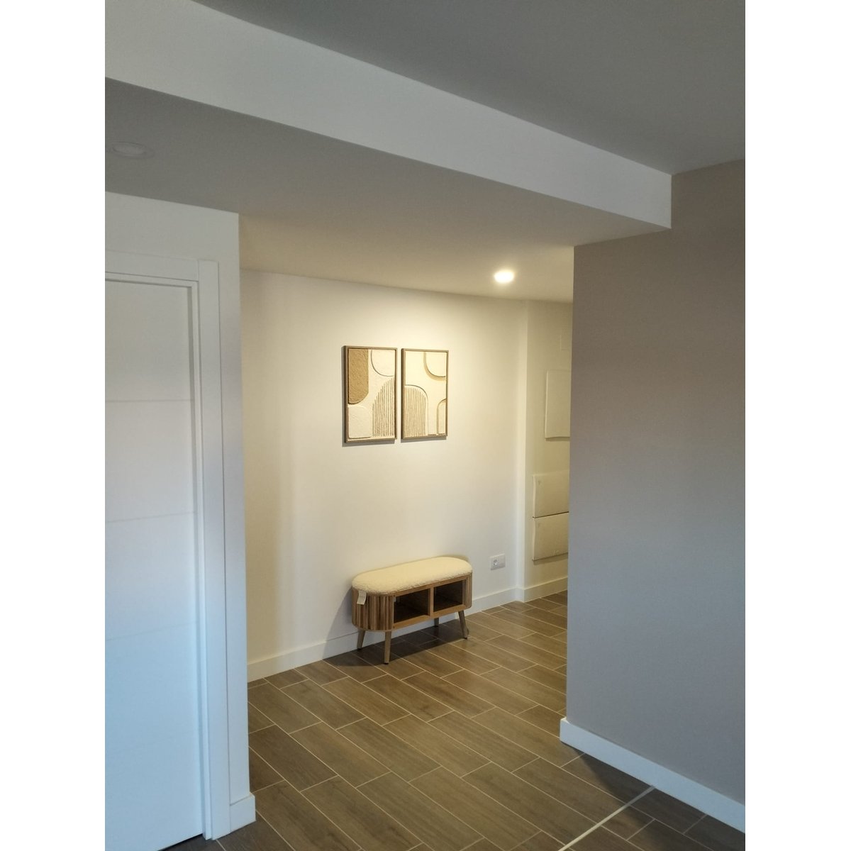Banc avec rangement, pin et bouclette, ISUMI blanc cassé, NORDLYS