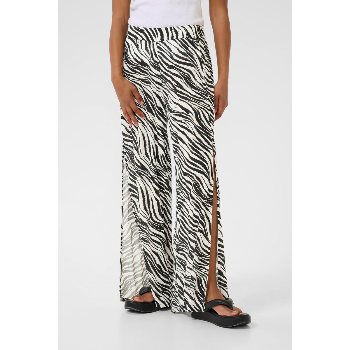 Accessories noir blanc black/chalk animal, KAFFE