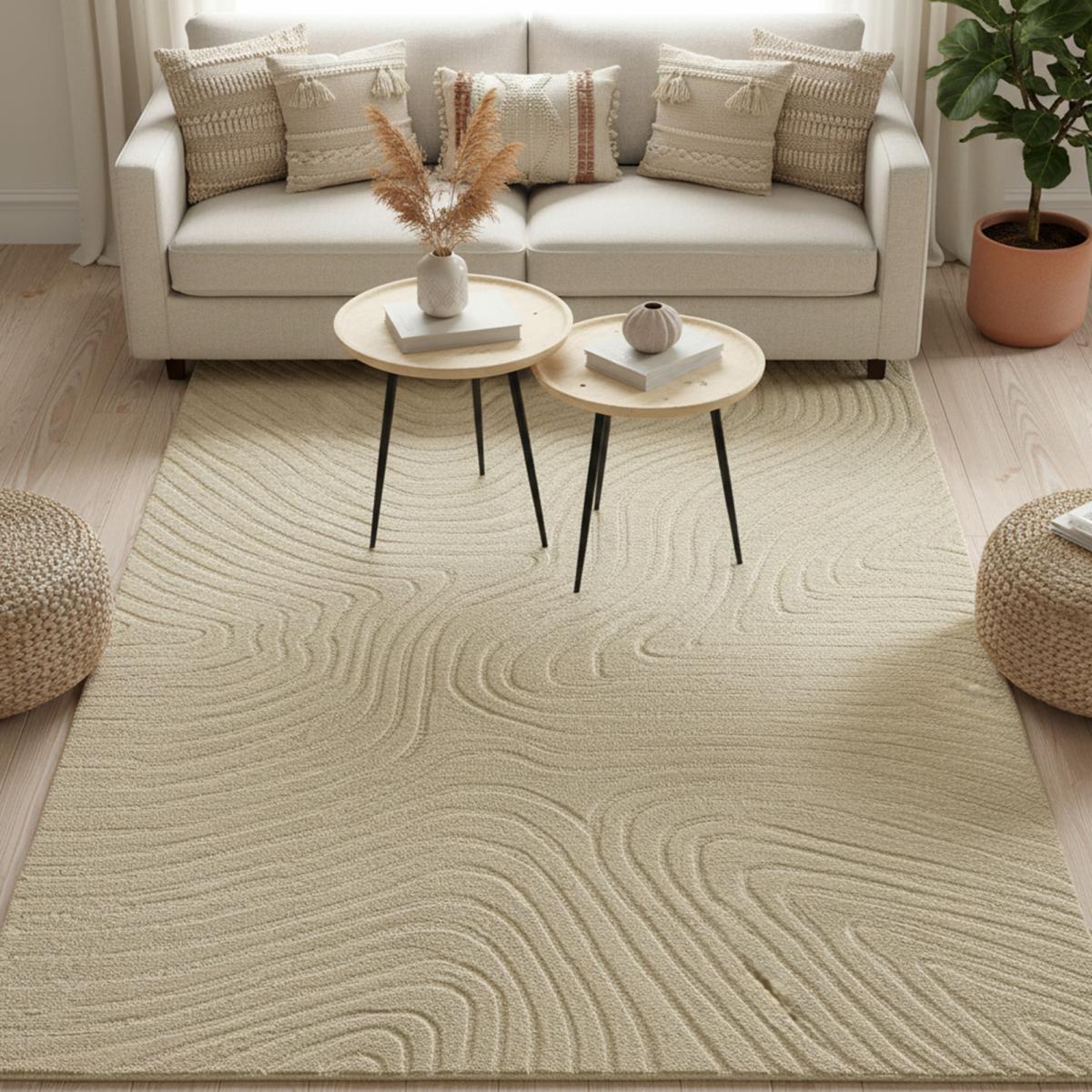 Tapis salon VYTA fait à la main en Laine, motif design ton sur ton beige, UN AMOUR DE TAPIS