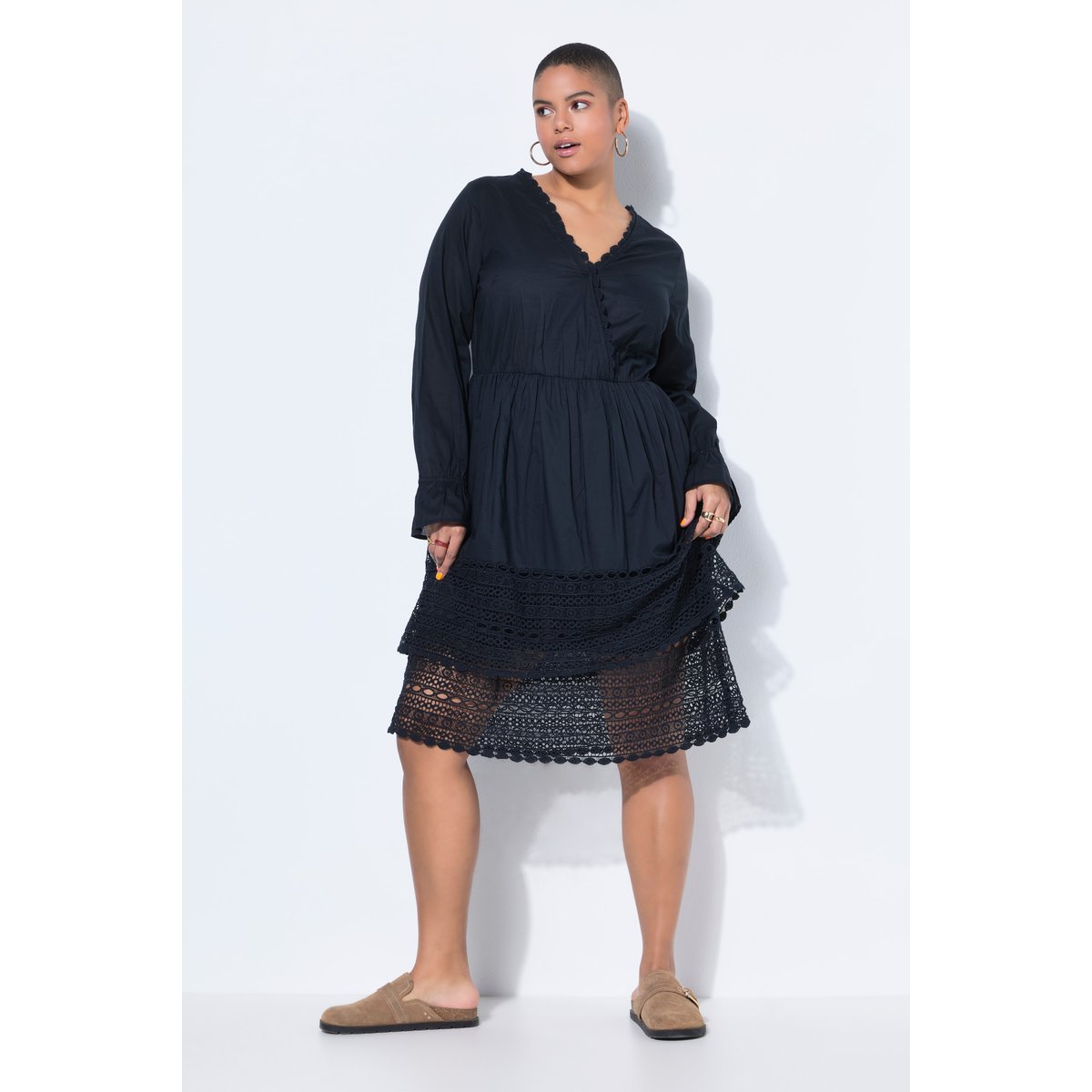 Robe midi noir, STUDIO UNTOLD