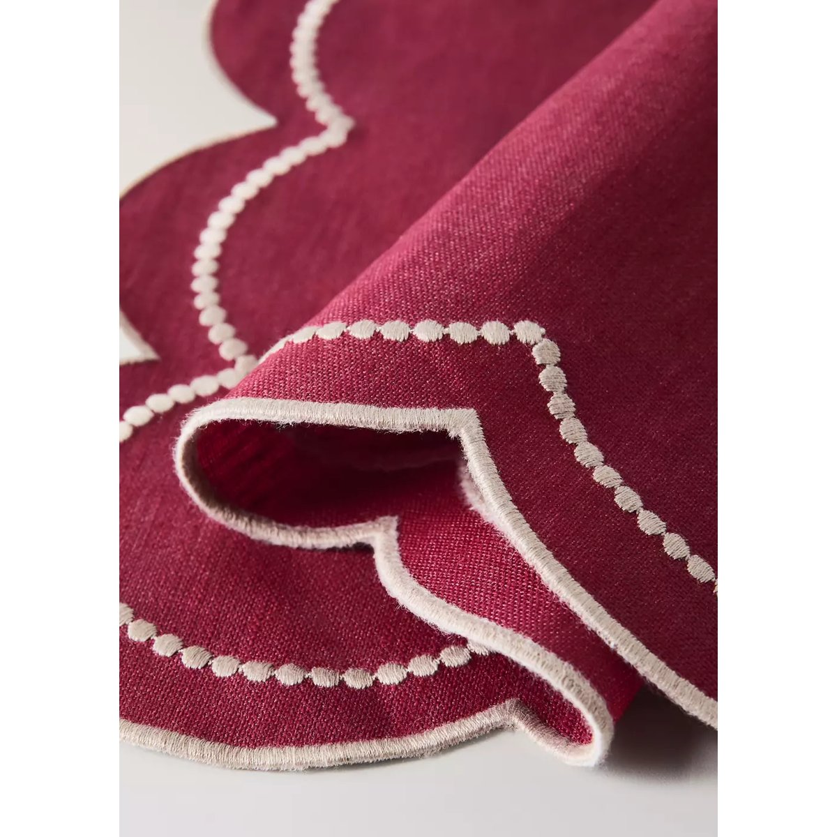 Set de table en lin avec liseré brodé rouge, MANGO HOME