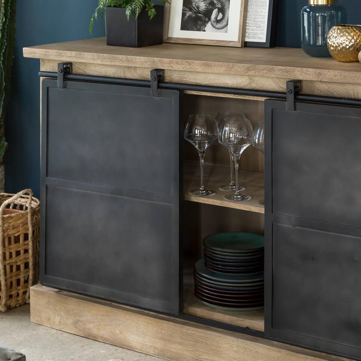 Buffet en bois de manguier HELSINKI bois clair, MADE IN MEUBLES