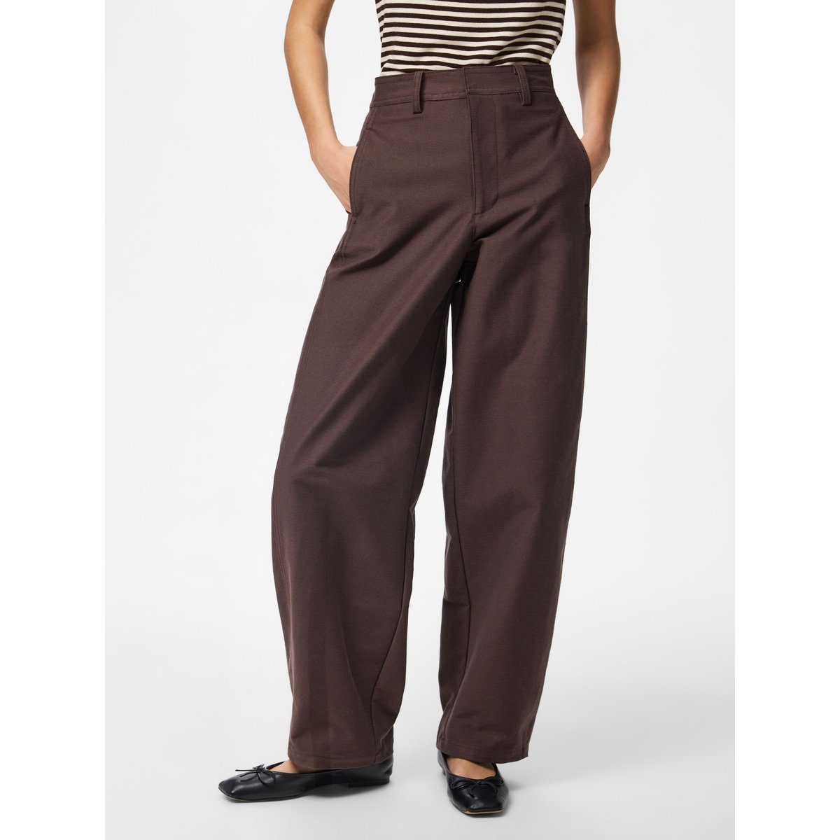 Pantalon hot fudge, PIECES