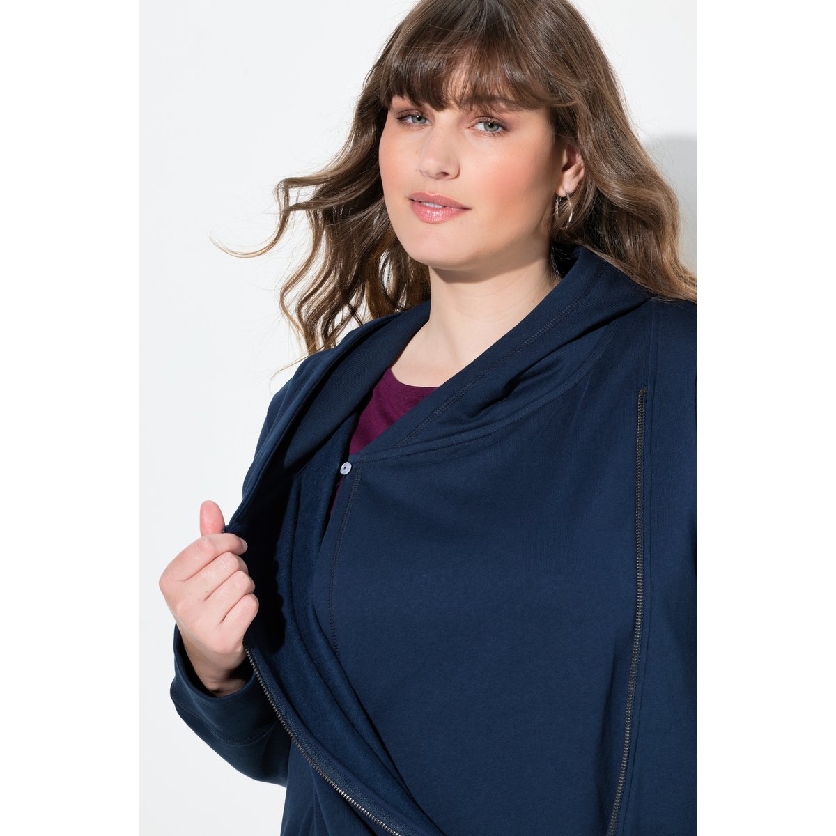 Veste à capuche en molleton de coton bio bleu marine, ULLA POPKEN