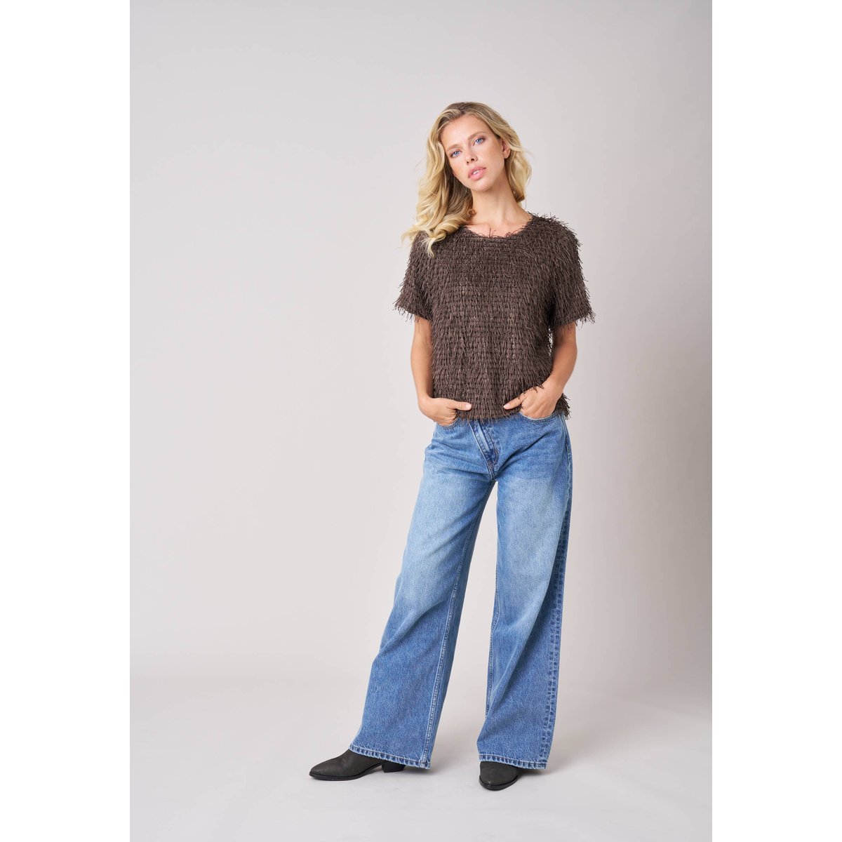 T-shirt regular femme en maille fantaisie CAZIA brown, DEELUXE