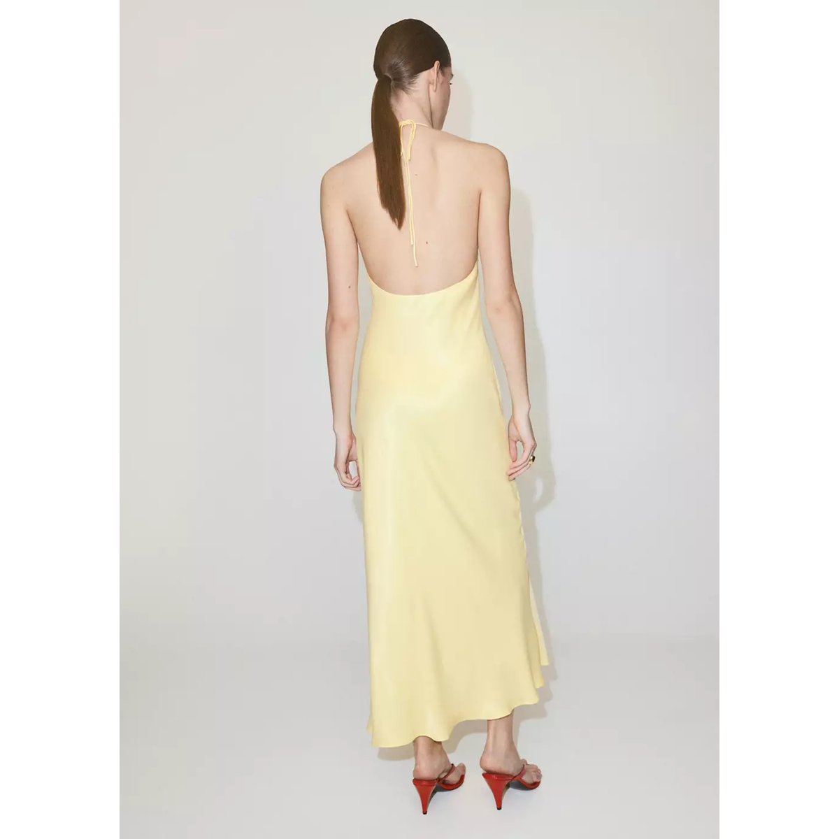 Robe emmanchures américaines dos nu jaune, MANGO