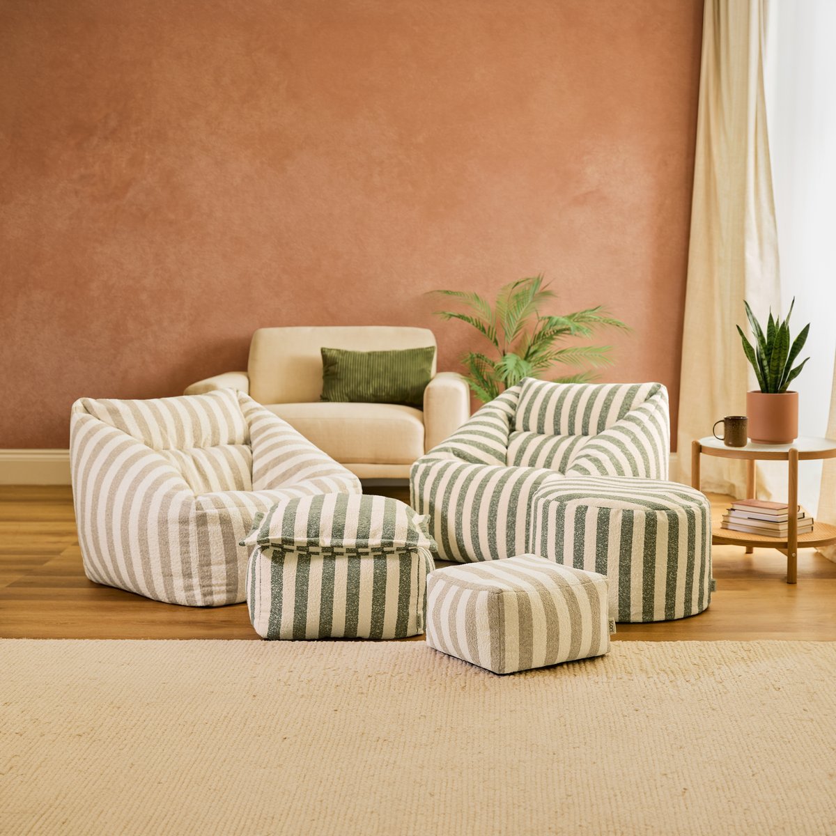 Pouf fauteuil et son repose-pied carré en bouclette rayée Oeko-Tex® - NATALIA vert olive, ICON