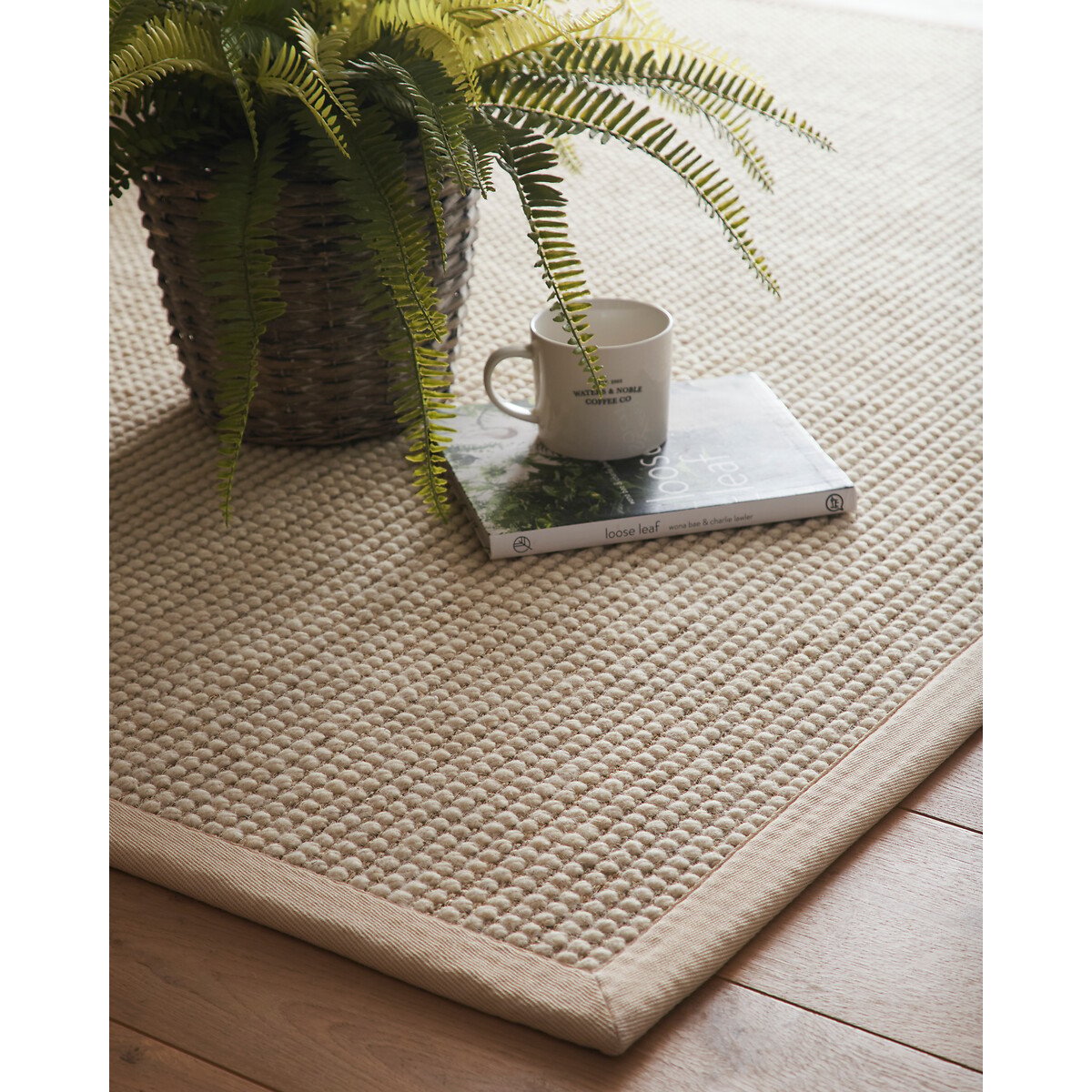 Herringbone Border Boucle Runner Rug beige, SO'HOME