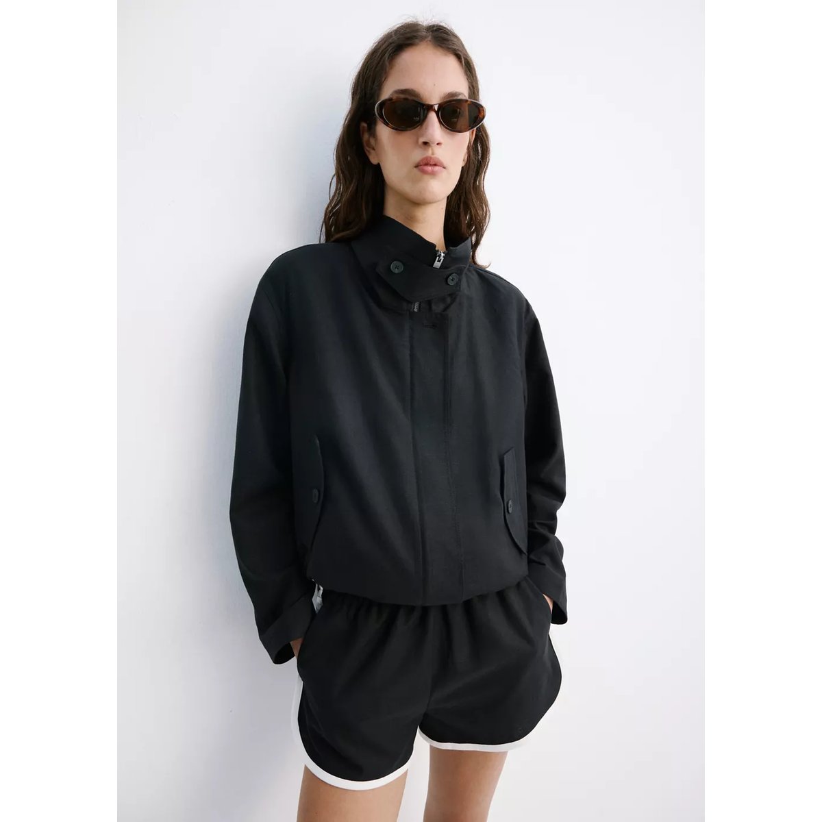Short en mélange de lin et coton à rayures contrastantes noir, MANGO