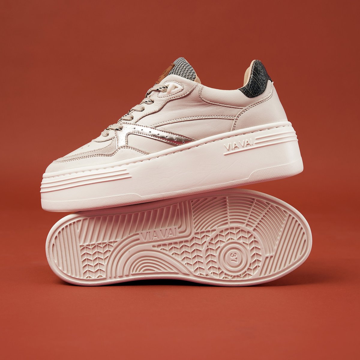 Baskets en cuir ISA BROOKLYN beige, VIA VAI