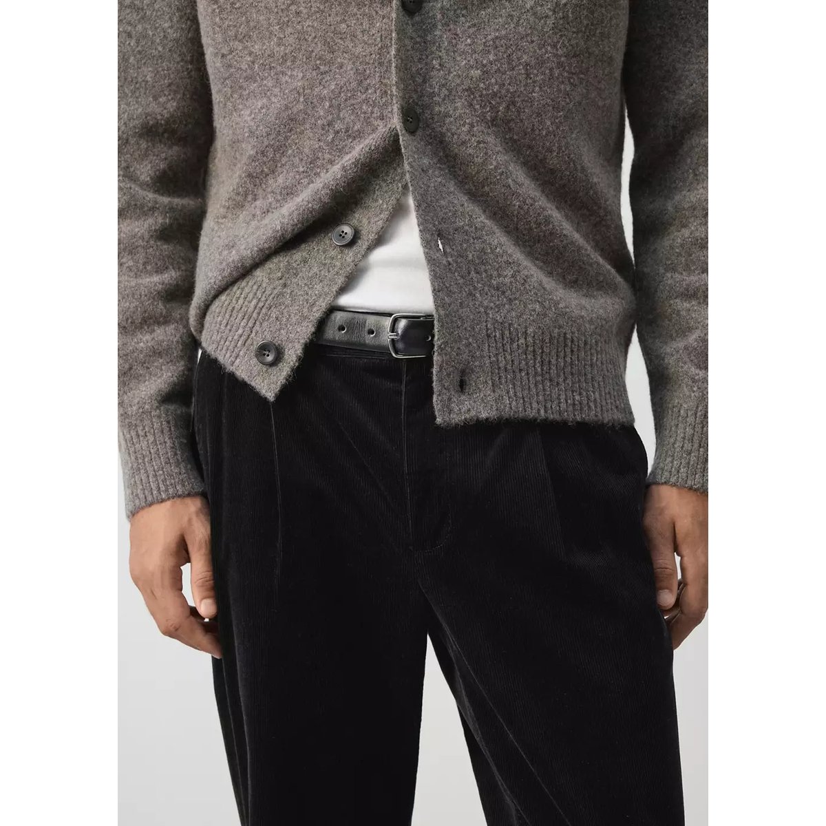 Pantalon velours côtelé pinces regular-fit noir, MANGO MAN