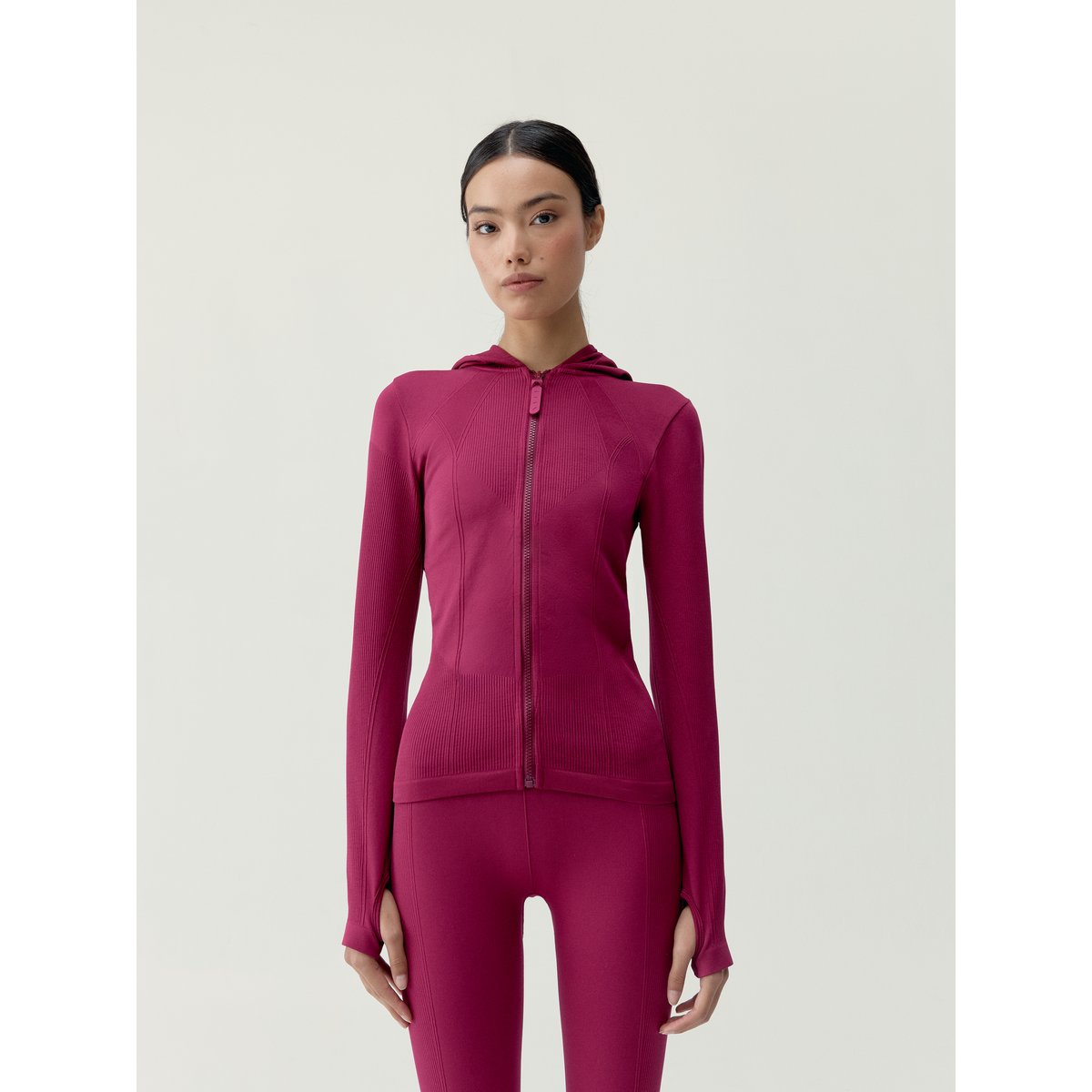 Veste de sport femme Viveka à capuche effet gainant rouge prune, BORN