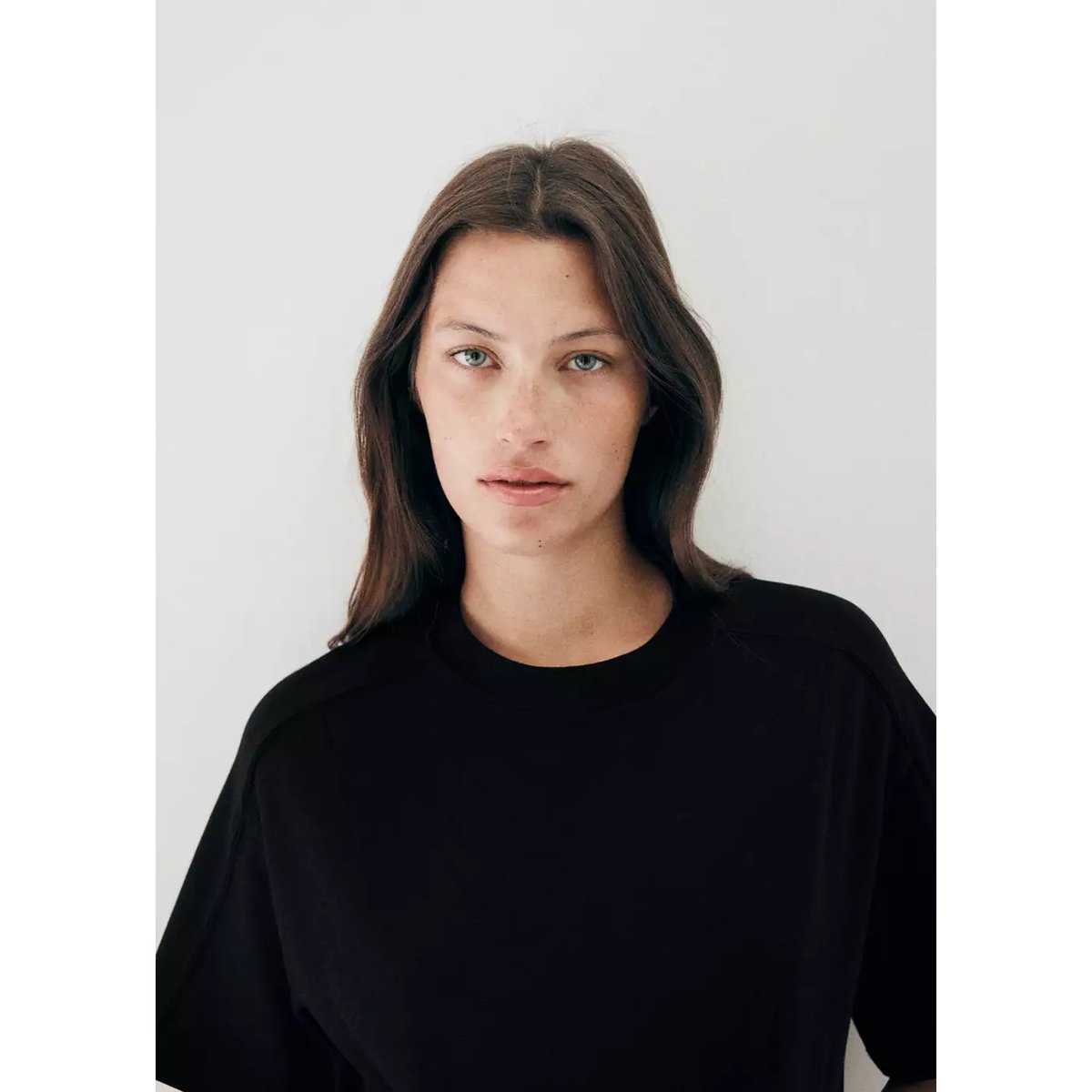 T-shirt de maternité avec détails de couture noir, MANGO