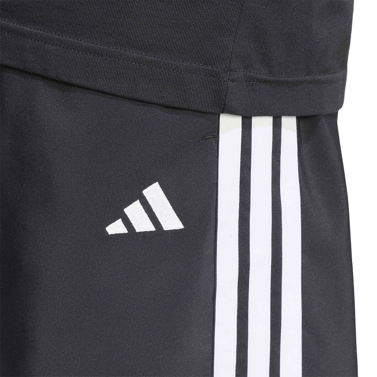 Short, longueur genou, ESSENTIALS noir/blanc, ADIDAS SPORTSWEAR