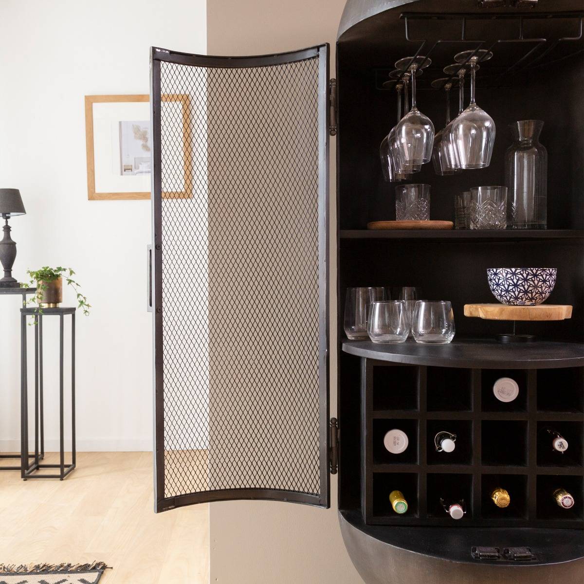 Meuble bar en métal arrondi LOCKER noir, MADE IN MEUBLES
