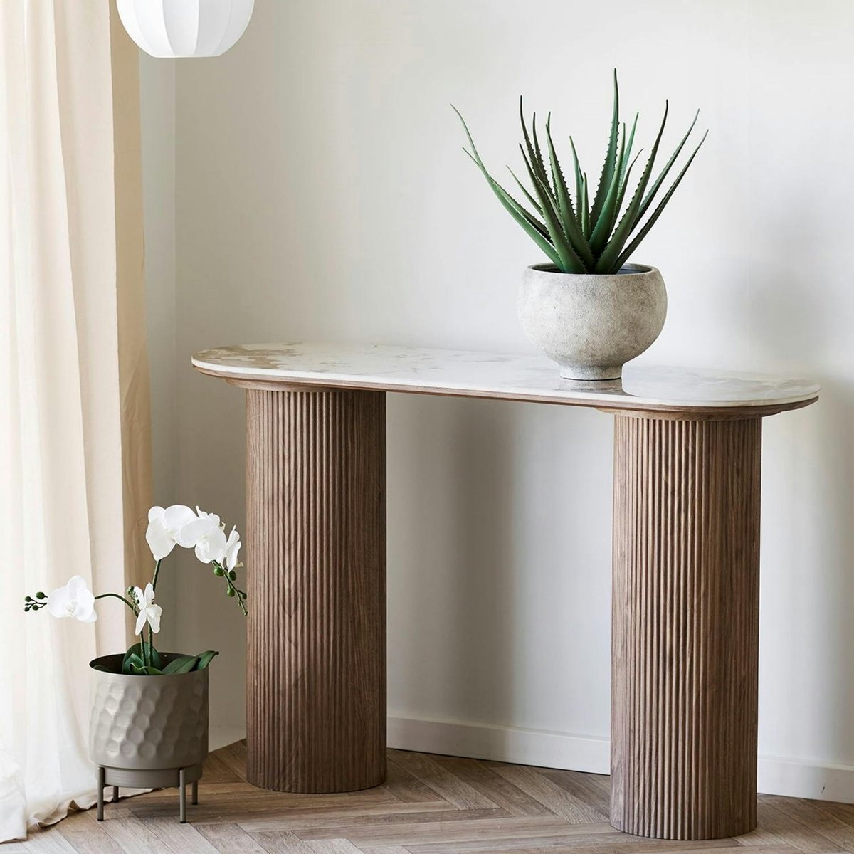 Cache-pot intérieur rond effet pierre naturelle grise H 19, 5 cm noir, PIER IMPORT