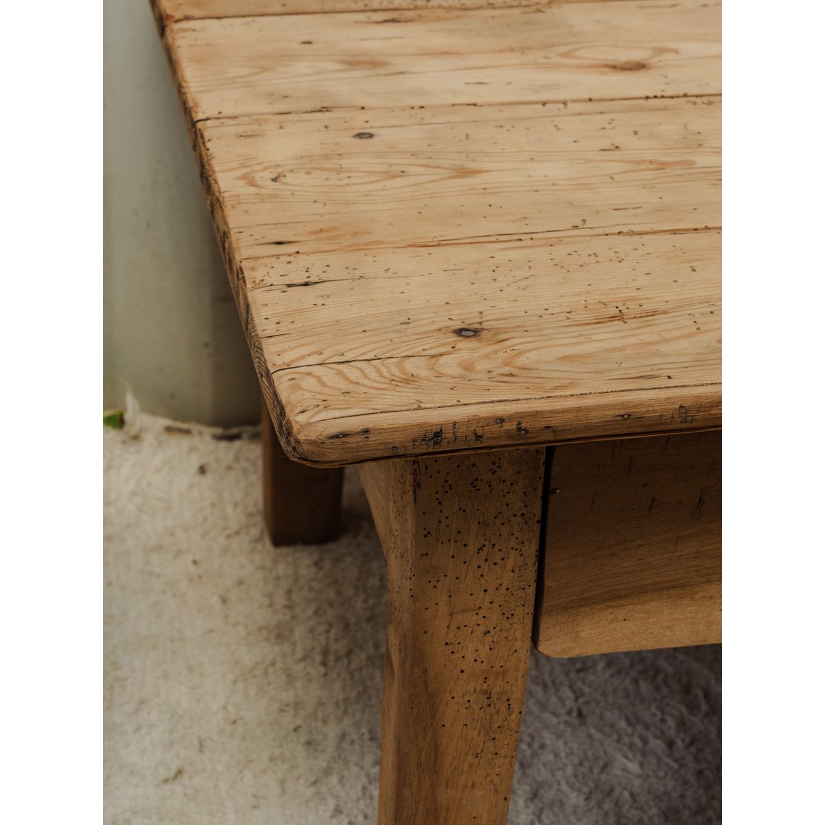 Table basse en bois Léonie N°1046 - Bon état bois clair, DEBONGOUT