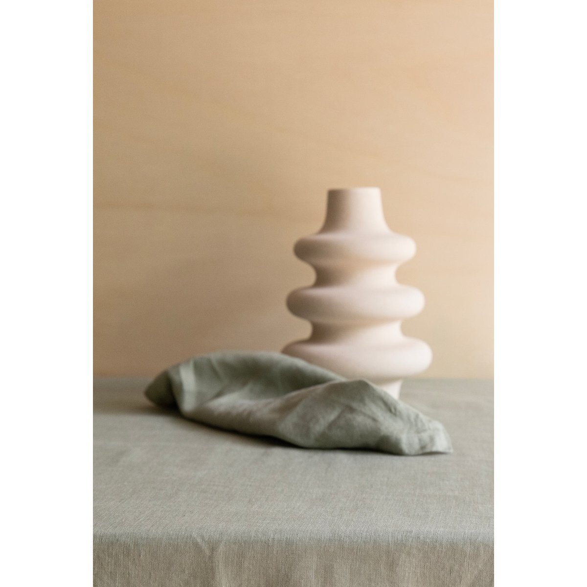 Serviette en lin lavé uni, Les Essentiels vert brume, GABRIELLE PARIS