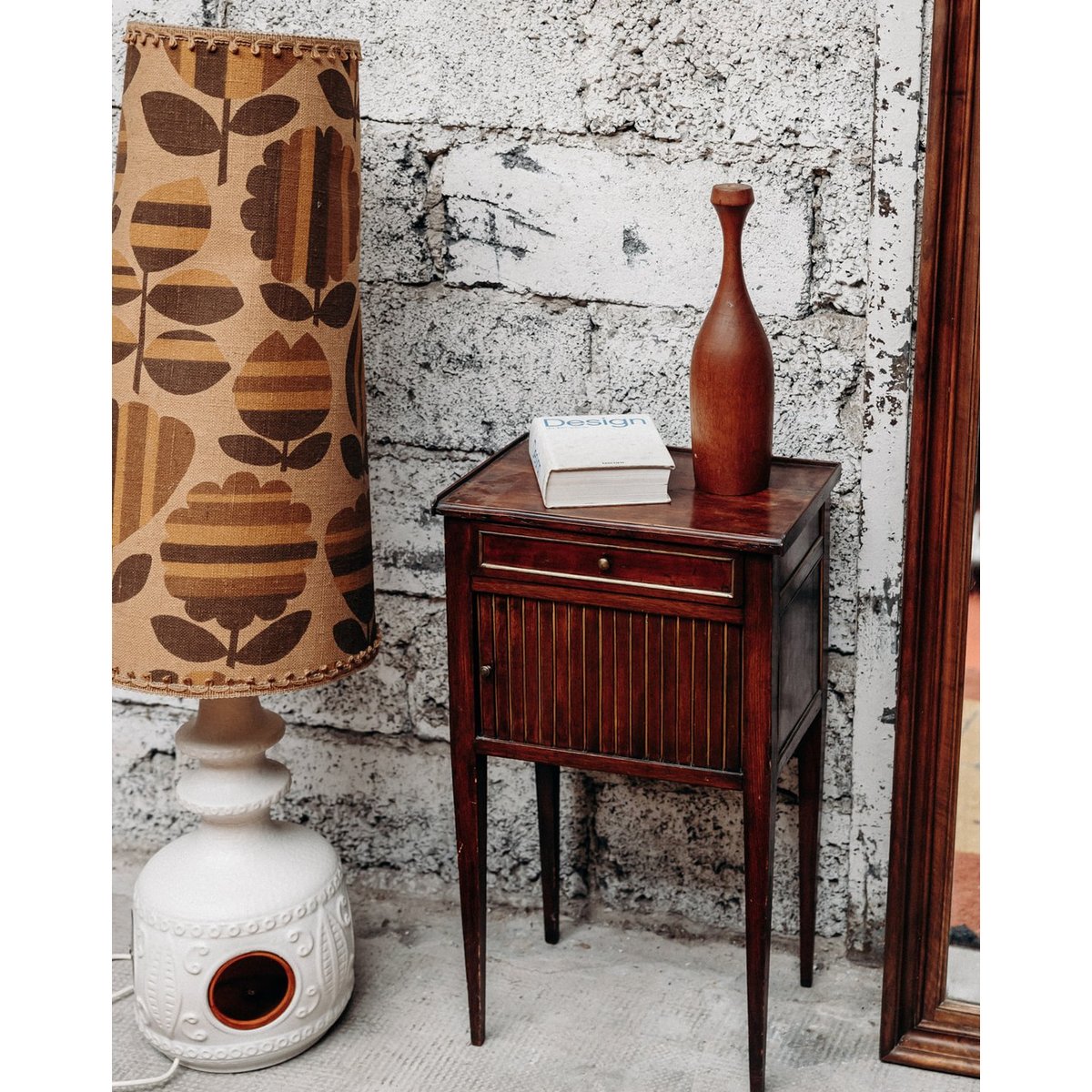 Table de chevet en acajou Maïa N°217 - Bon état bois, DEBONGOUT