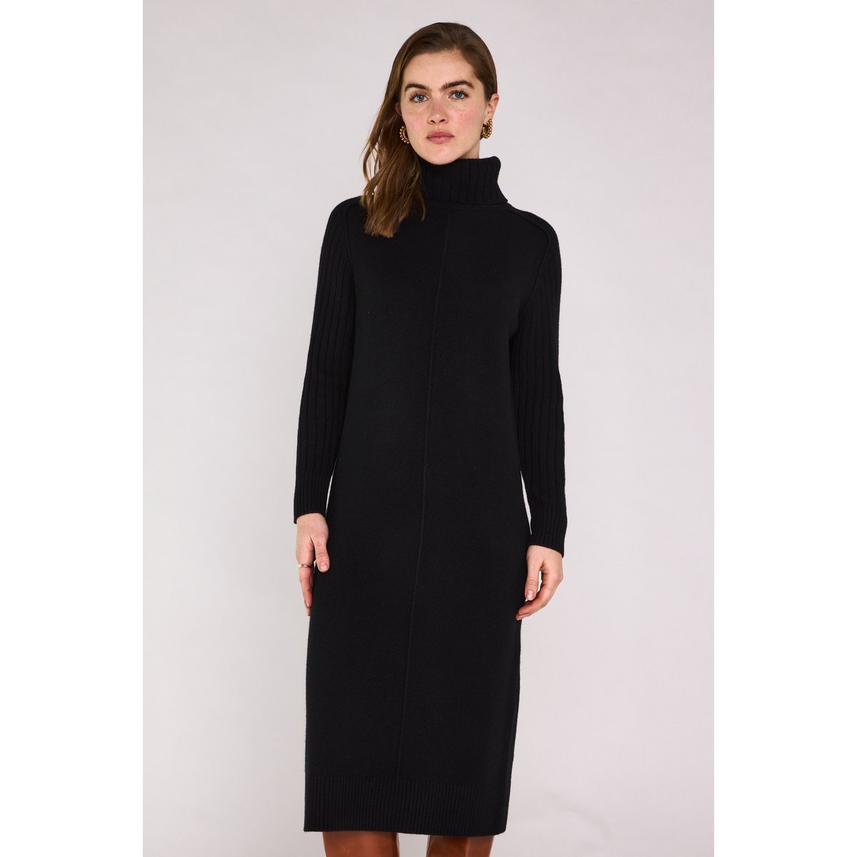 Robe pull en laine et yack BELLA noir, Maison 123