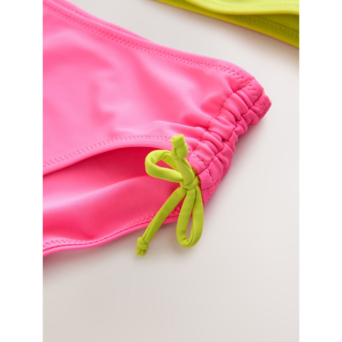 Bikini en macramé rose/citron vert, NEXT