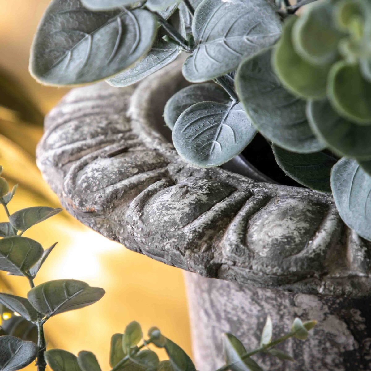33cm Aged Urn Vase white, ÉDITÉ