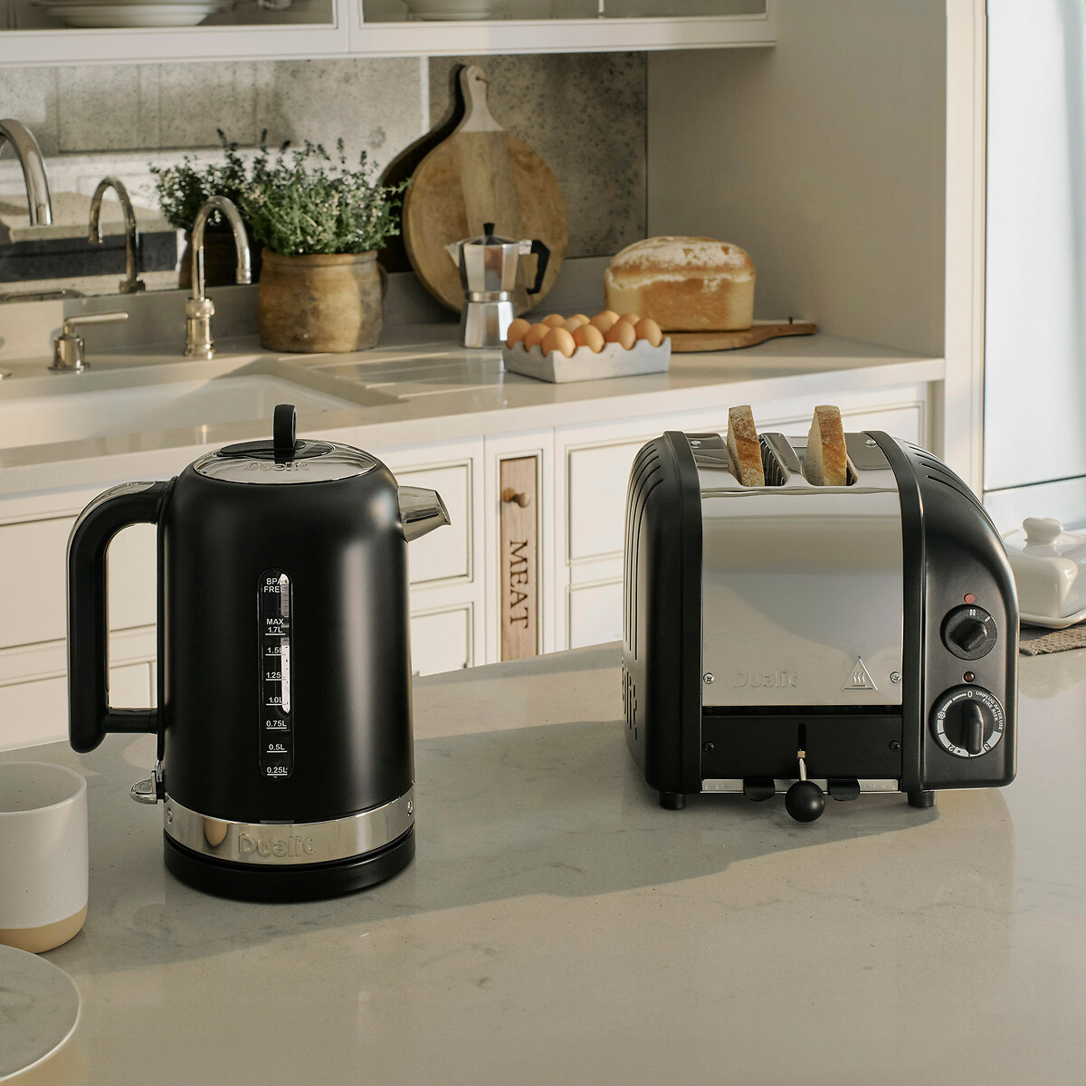 Classic 2-Slice Toaster black, DUALIT