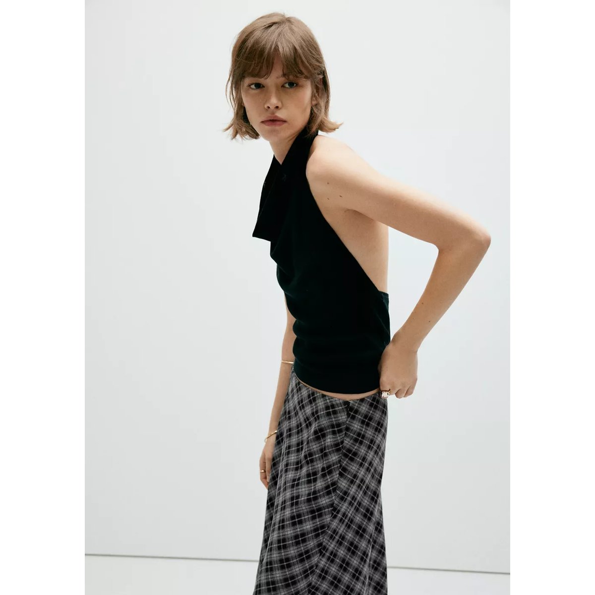 Jupe midi fluide à carreaux noir, MANGO