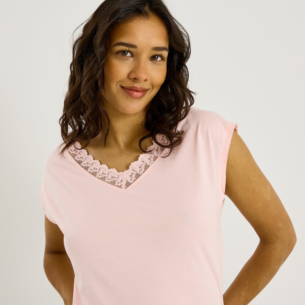T-shirt uni col V ajouré rose, GRAIN DE MALICE