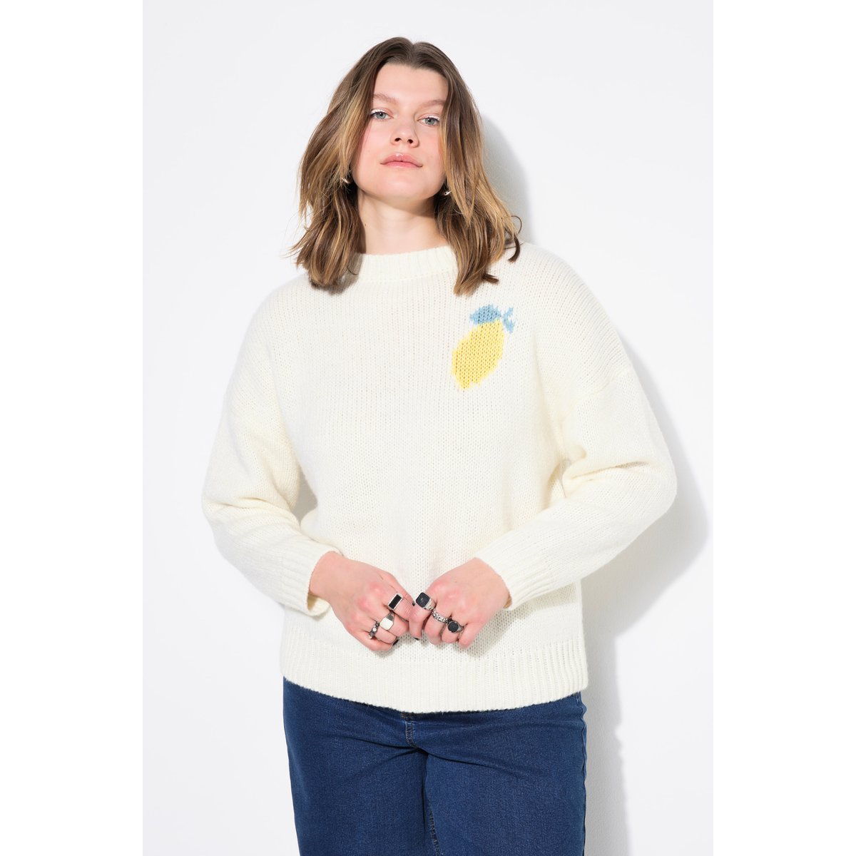 Pull oversize, motif citrons dans le dos blanc cassé, STUDIO UNTOLD