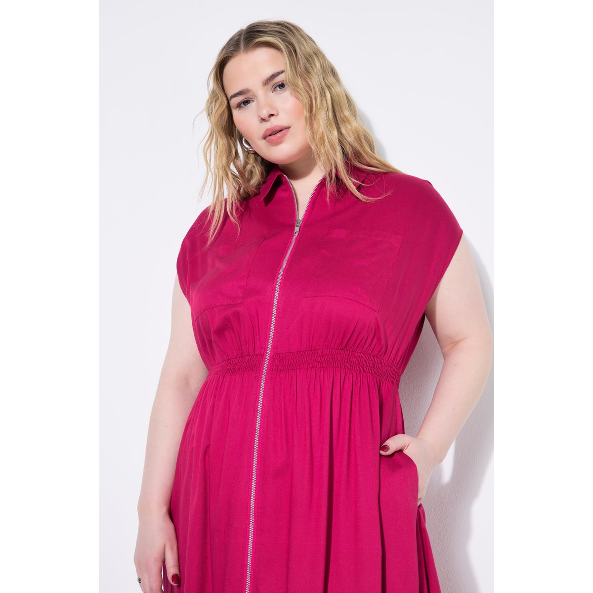 Robe maxi coupe évasée, fermeture zippée rouge rose, STUDIO UNTOLD