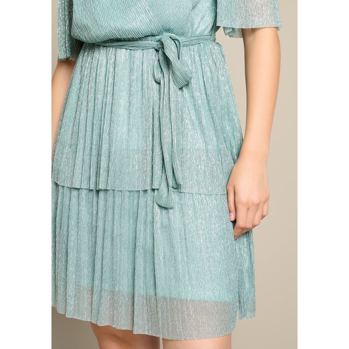 Robe courte fil textile ceinturée vert menthe, LOLALIZA