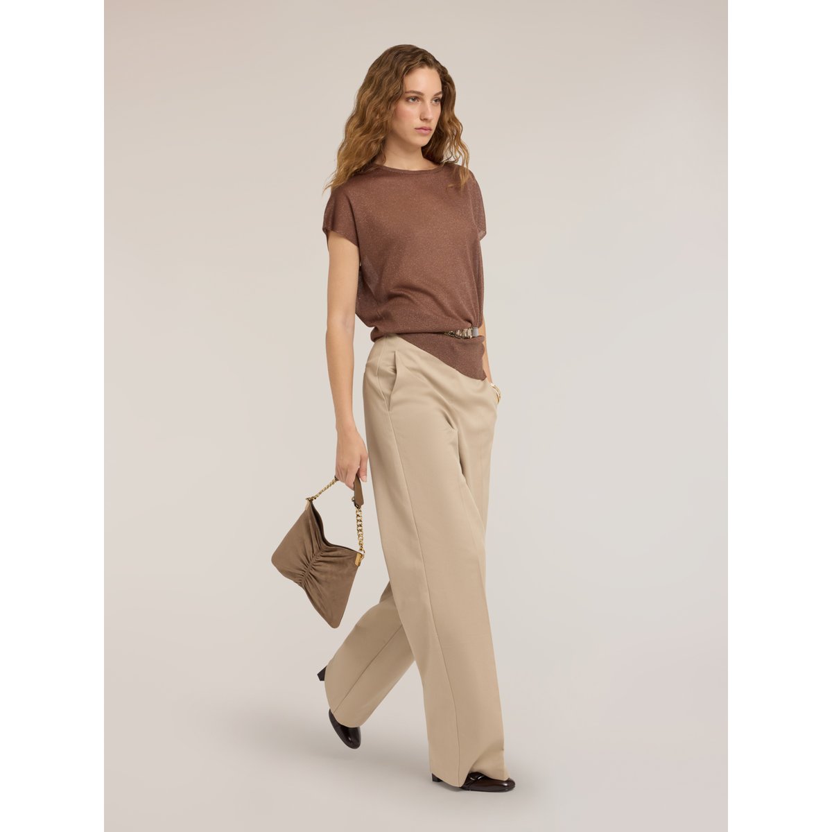 Pull en fil fin mélangé viscose et fil textile marron, MOTIVI