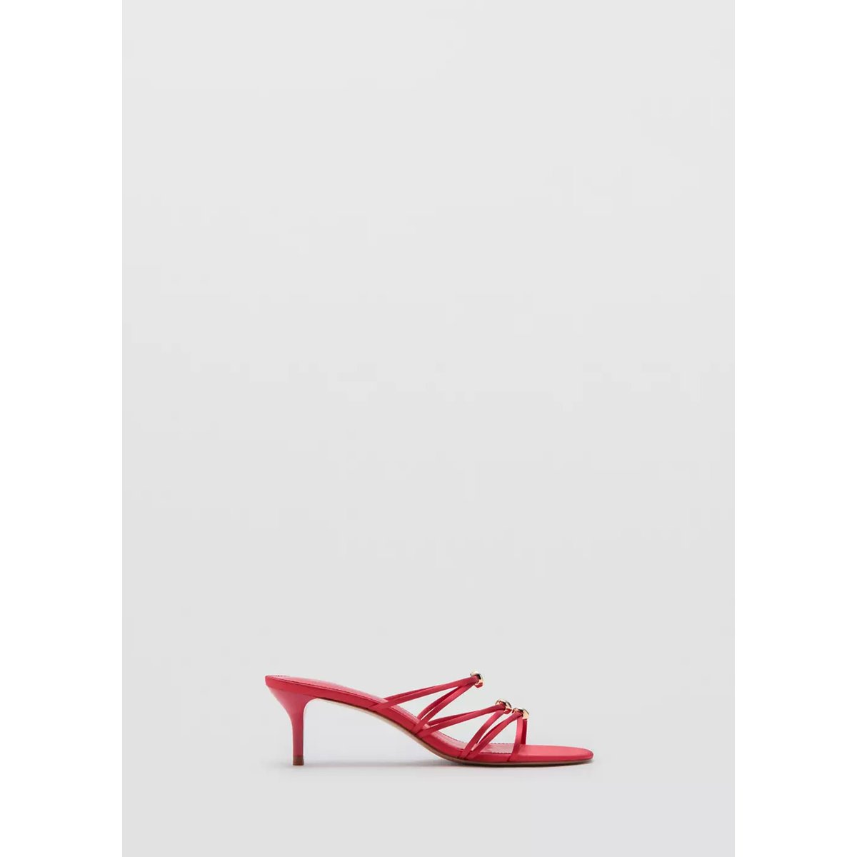 Sandales à talon avec brides satinées rouge, MANGO