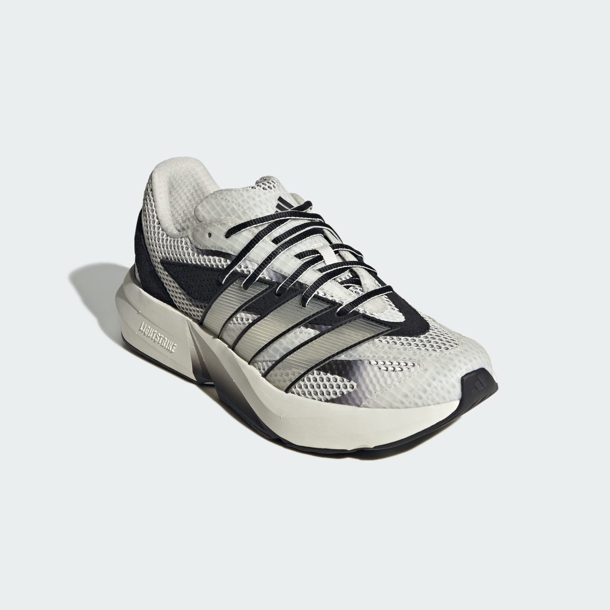 Chaussure Lightblaze Chaussure Lightblaze off white / off white / core black, ADIDAS SPORTSWEAR