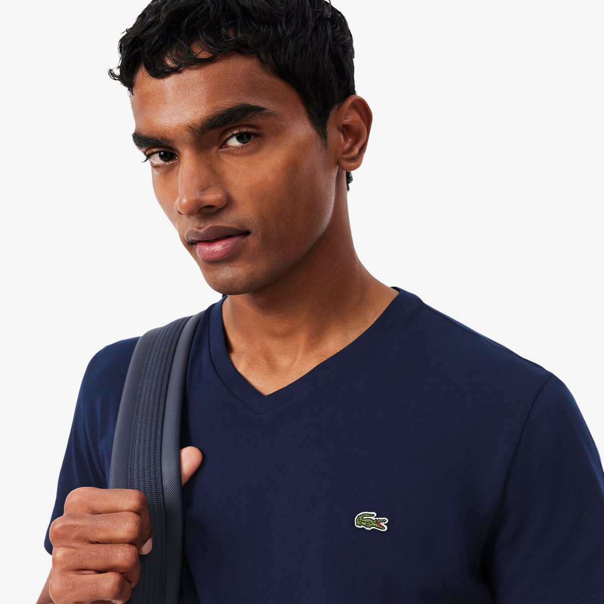 T-shirt coton Pima léger col V bleu-166, LACOSTE
