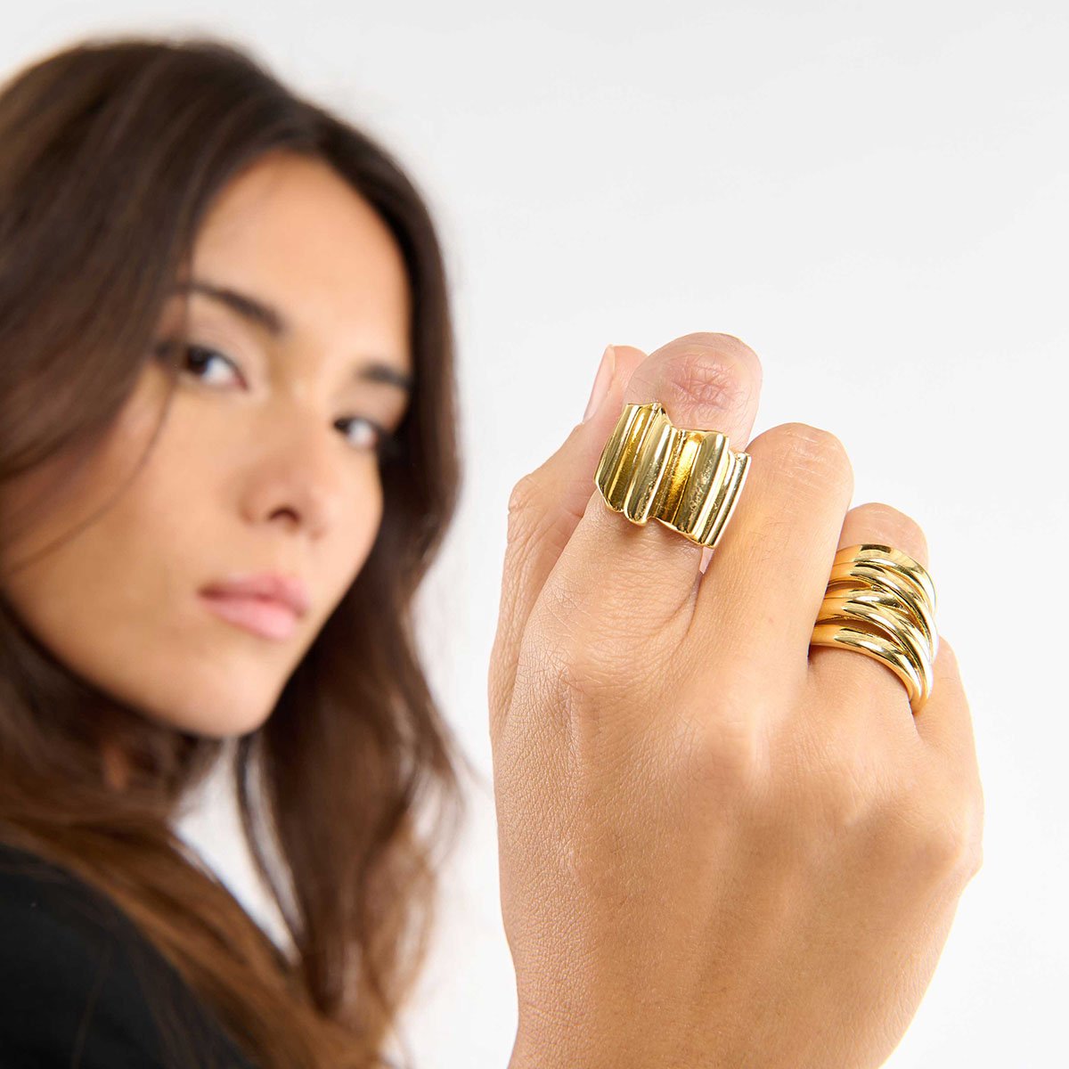 Bague martelée asymétrique ARZON doré, HIPANEMA