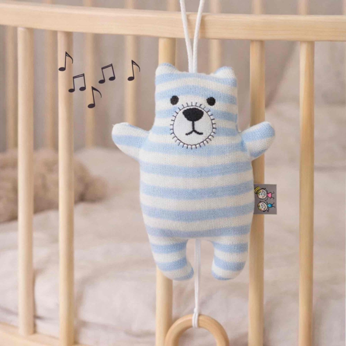 Veilleuse musicale en coton bio Ourson TRICOT bleu, SEVIRA KIDS