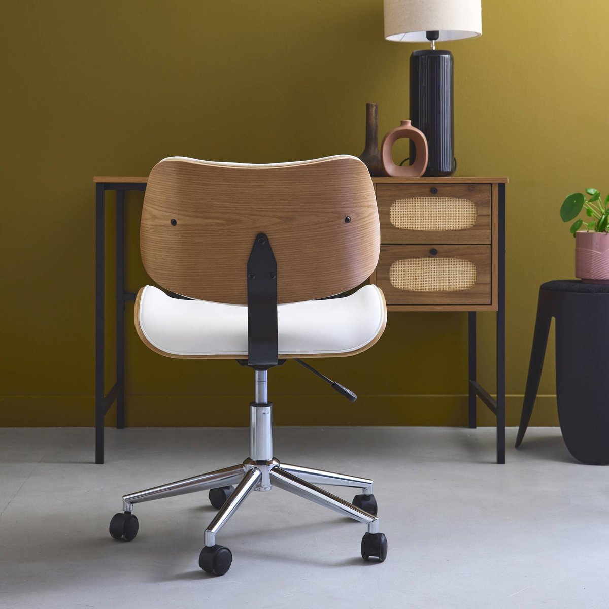 Chaise de bureau à roulettes décor bois courbé et simili cuir KAREN blanc, SWEEEK