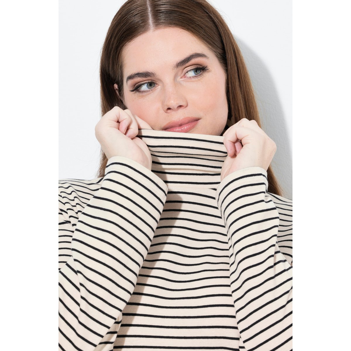 T-shirt côtelé coupe Slim. Col roulé blanc perle, ULLA POPKEN