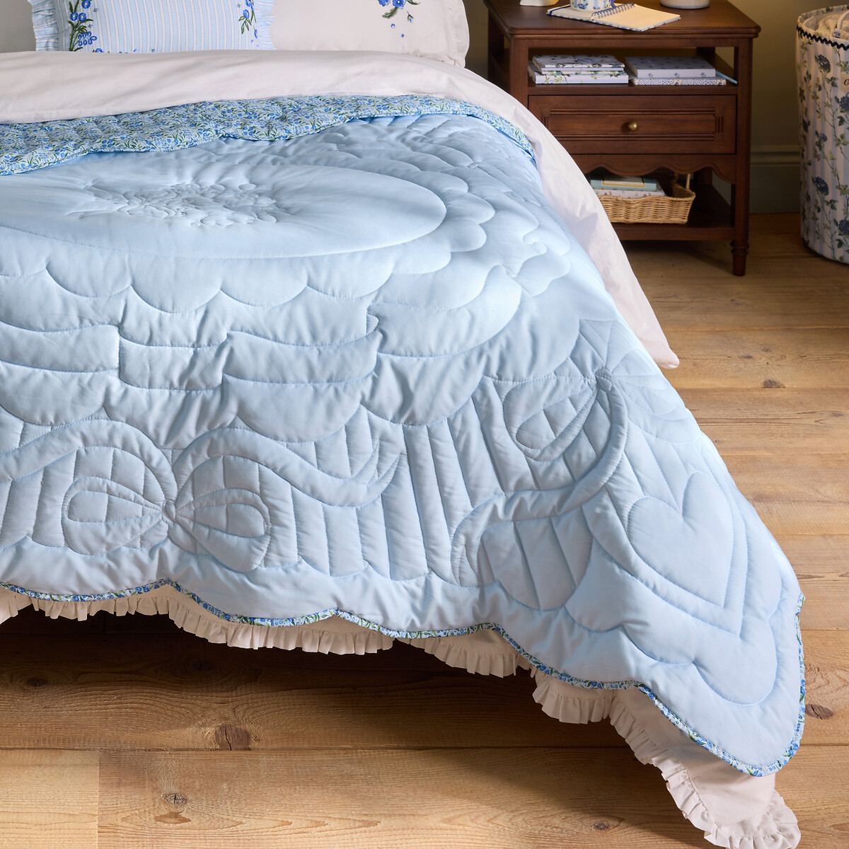 Ditsy Floral Reversible Quilted Bedspread blue, CATH KIDSTON