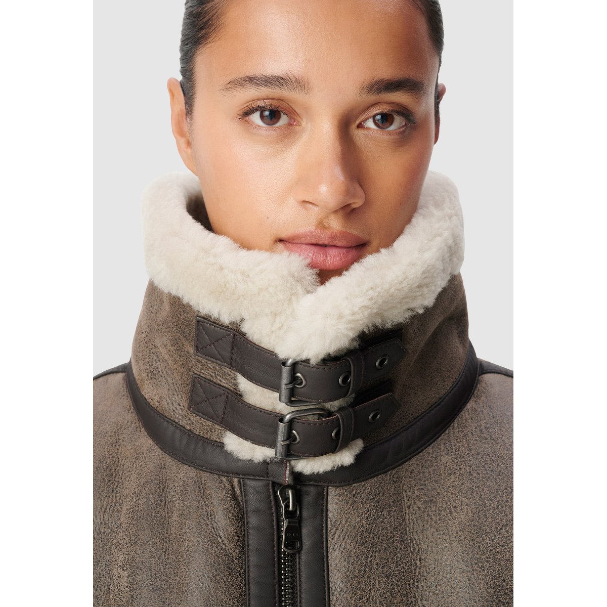 Blouson en cuir d'agneau peau retournée marron foncé, IKKS
