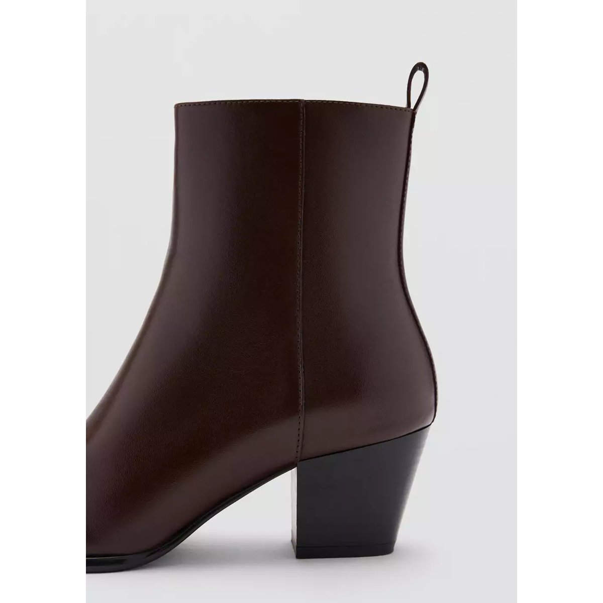 Bottines cuir talon bloc chocolat, MANGO