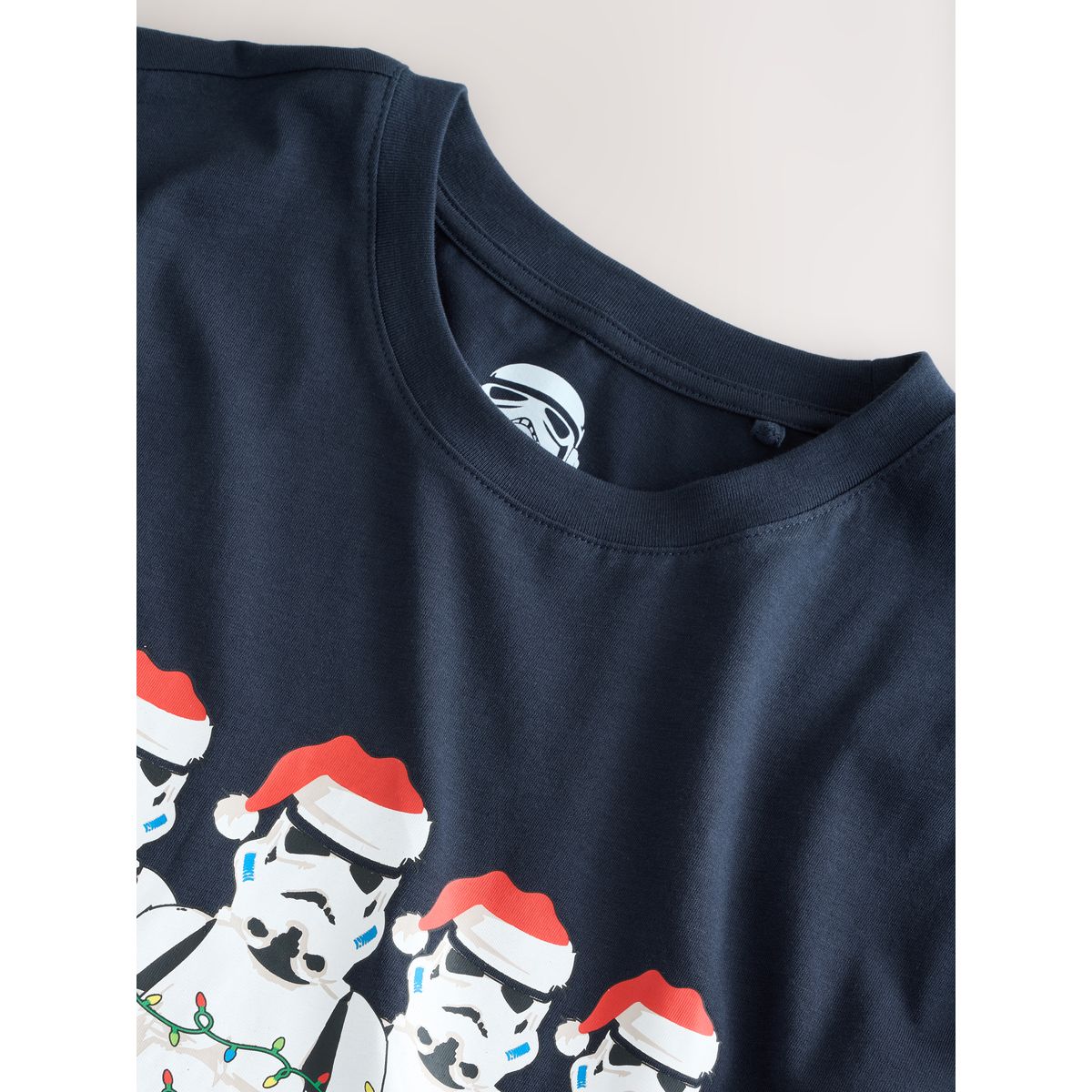 T-shirt de noël à imprimé graphique stormtrooper de la marine, NEXT