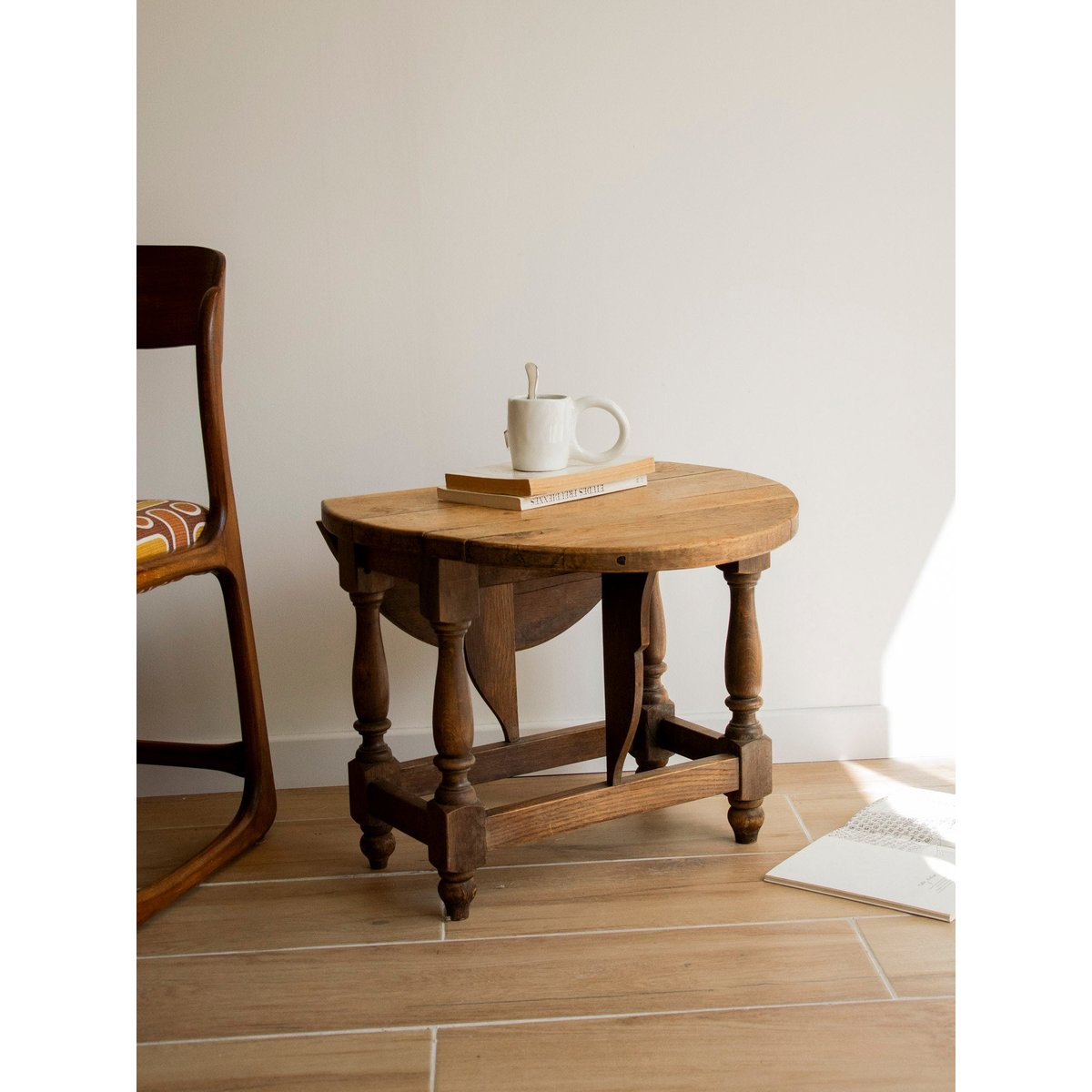 Table basse à rabats Léonie N°1147 - Bon état bois foncé, DEBONGOUT
