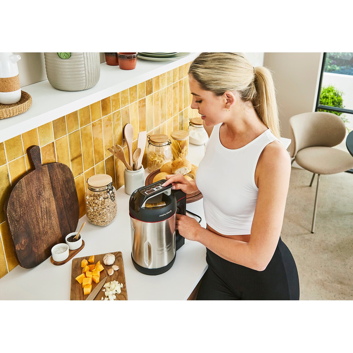 1.6L Saute & Soup Maker - 501014 black/red, MORPHY RICHARDS