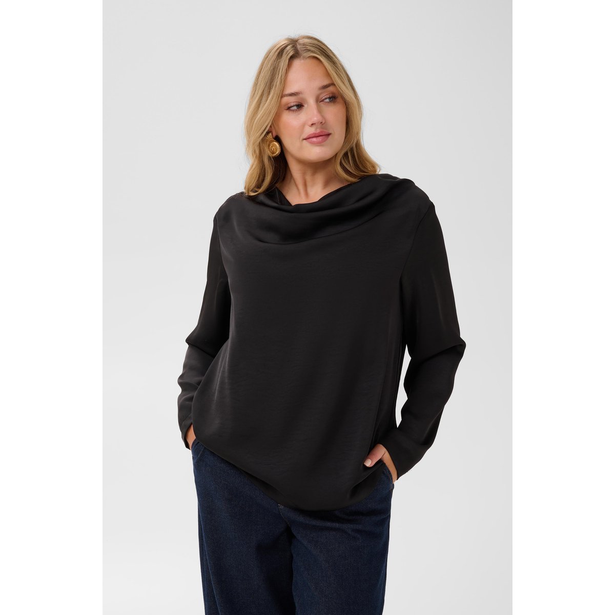 Blouse à manches longues noir black, KAFFE CURVE