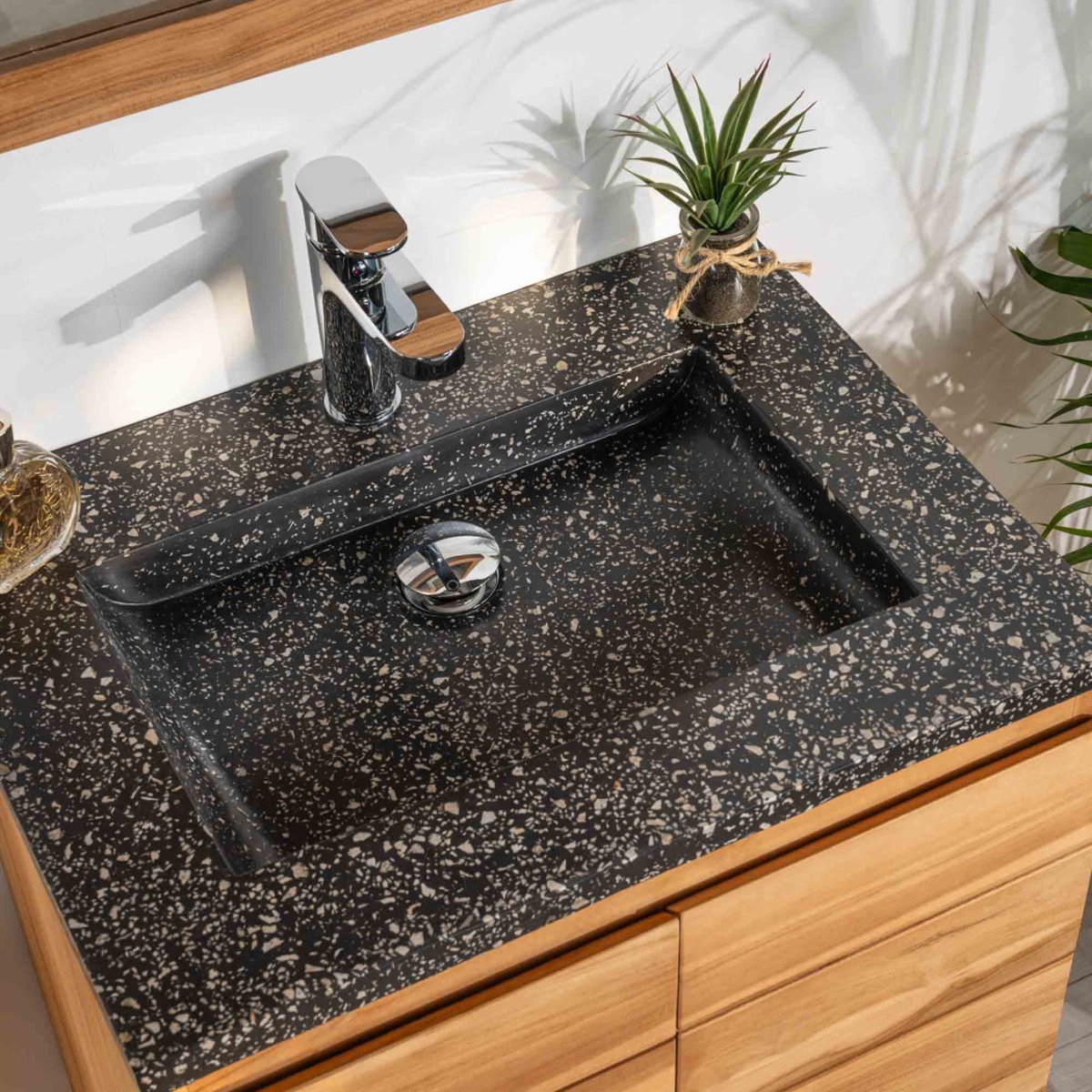 Meuble salle de bain en teck et terrazzo noir Ananta 60cm noir, WANDA COLLECTION