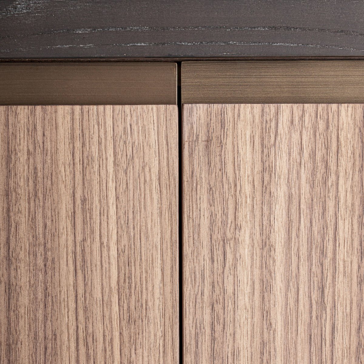 Armoire contemporaine en bois marron, noyer noir et beige, RECOLLECTION